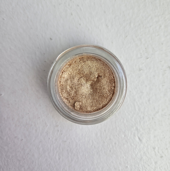 Lise Watier Ombre Soufflé Suprême in Wonderland - Picture 2 of 5